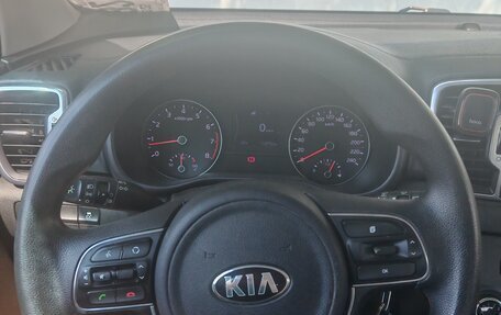 KIA Sportage IV рестайлинг, 2018 год, 1 780 000 рублей, 9 фотография