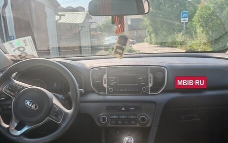KIA Sportage IV рестайлинг, 2018 год, 1 780 000 рублей, 12 фотография