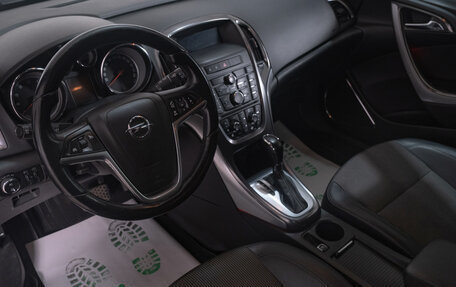 Opel Astra J, 2010 год, 699 000 рублей, 10 фотография