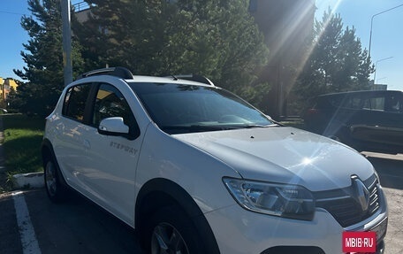 Renault Sandero II рестайлинг, 2020 год, 1 250 000 рублей, 2 фотография