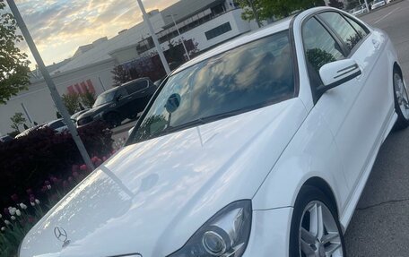 Mercedes-Benz C-Класс, 2012 год, 1 750 000 рублей, 2 фотография