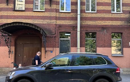 Volkswagen Touareg III, 2017 год, 4 700 000 рублей, 2 фотография