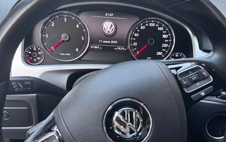 Volkswagen Touareg III, 2017 год, 4 700 000 рублей, 8 фотография