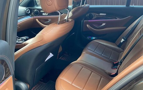 Mercedes-Benz E-Класс, 2016 год, 2 750 000 рублей, 5 фотография