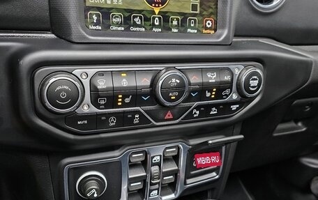 Jeep Wrangler, 2021 год, 3 233 000 рублей, 13 фотография