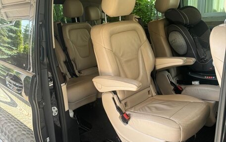 Mercedes-Benz V-Класс, 2016 год, 3 200 000 рублей, 6 фотография