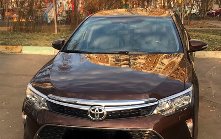 Toyota Camry, 2017 год, 4 000 000 рублей, 2 фотография