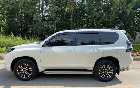 Toyota Land Cruiser Prado 150 рестайлинг 2, 2016 год, 4 200 000 рублей, 8 фотография