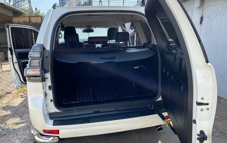 Toyota Land Cruiser Prado 150 рестайлинг 2, 2016 год, 4 200 000 рублей, 12 фотография