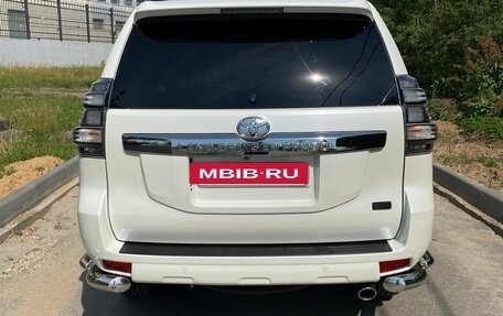 Toyota Land Cruiser Prado 150 рестайлинг 2, 2016 год, 4 200 000 рублей, 5 фотография