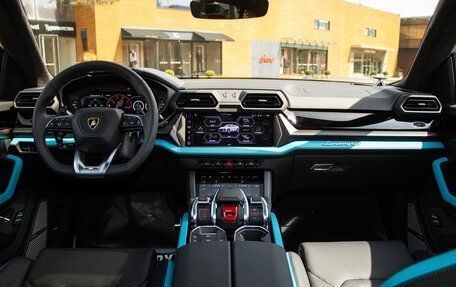 Lamborghini Urus I, 2025 год, 45 500 000 рублей, 18 фотография