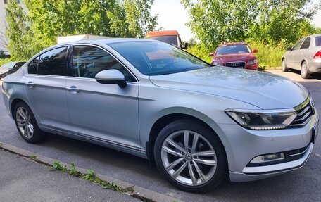 Volkswagen Passat B8 рестайлинг, 2019 год, 2 400 000 рублей, 2 фотография
