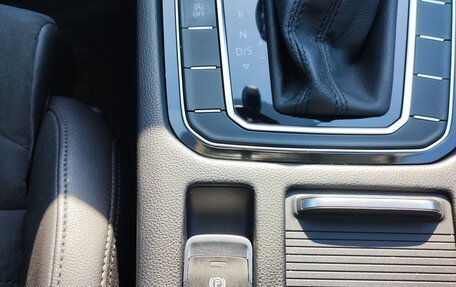 Volkswagen Passat B8 рестайлинг, 2019 год, 2 400 000 рублей, 35 фотография