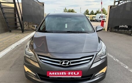 Hyundai Solaris II рестайлинг, 2015 год, 1 080 000 рублей, 2 фотография