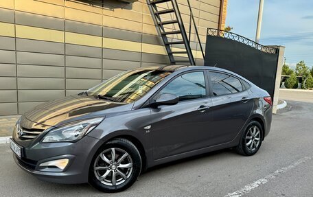 Hyundai Solaris II рестайлинг, 2015 год, 1 080 000 рублей, 6 фотография