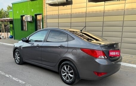 Hyundai Solaris II рестайлинг, 2015 год, 1 080 000 рублей, 7 фотография