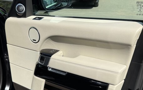 Land Rover Range Rover IV рестайлинг, 2015 год, 4 950 000 рублей, 17 фотография