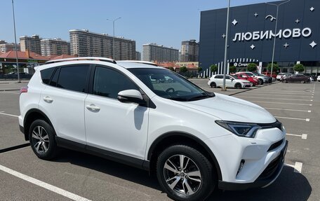 Toyota RAV4, 2018 год, 2 600 000 рублей, 3 фотография