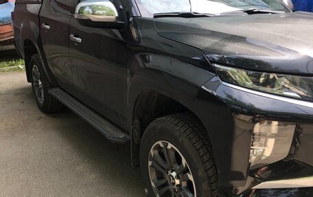 Mitsubishi L200 IV рестайлинг, 2020 год, 3 350 000 рублей, 8 фотография