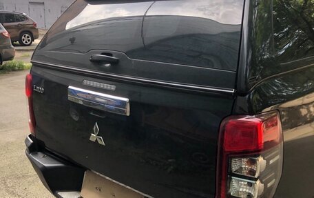 Mitsubishi L200 IV рестайлинг, 2020 год, 3 350 000 рублей, 7 фотография
