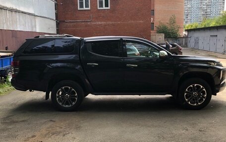 Mitsubishi L200 IV рестайлинг, 2020 год, 3 350 000 рублей, 4 фотография