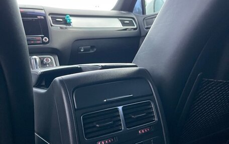 Volkswagen Touareg III, 2012 год, 2 900 000 рублей, 9 фотография