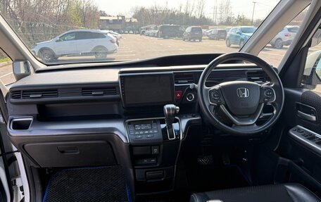 Honda Stepwgn IV, 2020 год, 3 050 000 рублей, 9 фотография