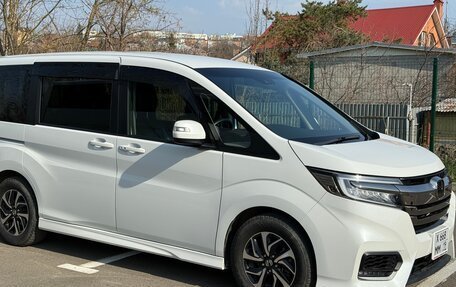 Honda Stepwgn IV, 2020 год, 3 050 000 рублей, 3 фотография