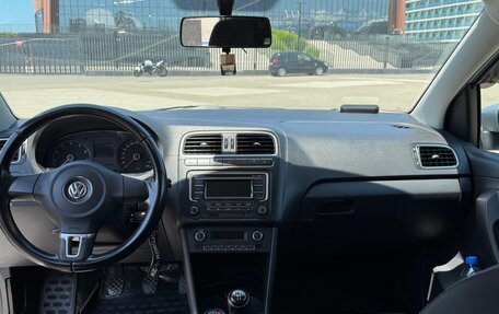 Volkswagen Polo VI (EU Market), 2013 год, 900 000 рублей, 3 фотография