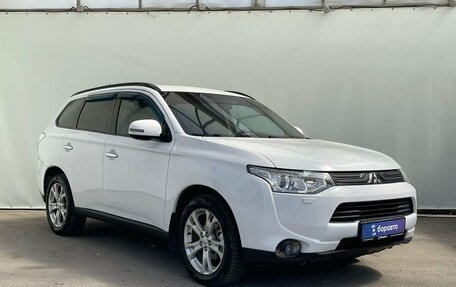 Mitsubishi Outlander III рестайлинг 3, 2012 год, 1 120 000 рублей, 2 фотография