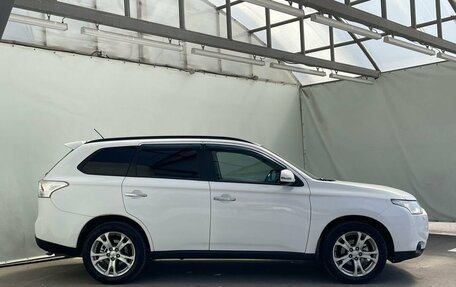 Mitsubishi Outlander III рестайлинг 3, 2012 год, 1 120 000 рублей, 8 фотография