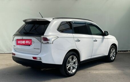 Mitsubishi Outlander III рестайлинг 3, 2012 год, 1 120 000 рублей, 4 фотография