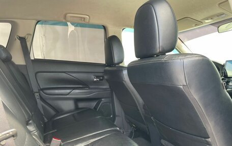 Mitsubishi Outlander III рестайлинг 3, 2012 год, 1 120 000 рублей, 12 фотография