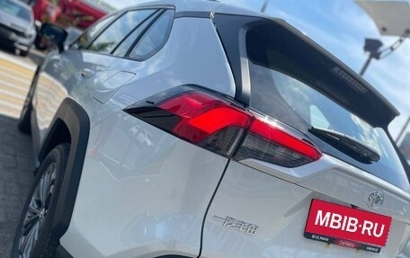 Toyota RAV4, 2025 год, 3 700 000 рублей, 9 фотография