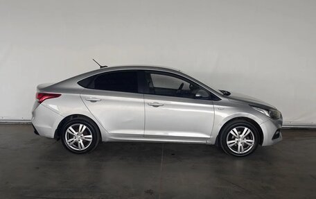 Hyundai Solaris II рестайлинг, 2017 год, 1 123 000 рублей, 7 фотография