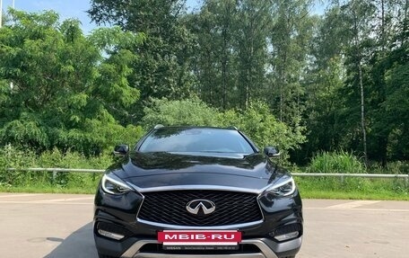 Infiniti QX30, 2017 год, 2 750 000 рублей, 8 фотография