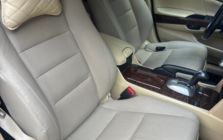 Honda Crosstour I рестайлинг, 2011 год, 2 000 000 рублей, 9 фотография