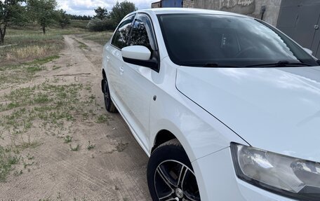 Skoda Rapid I, 2014 год, 750 000 рублей, 3 фотография