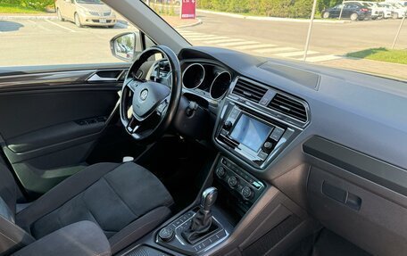 Volkswagen Tiguan II, 2017 год, 2 200 000 рублей, 9 фотография