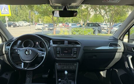 Volkswagen Tiguan II, 2017 год, 2 200 000 рублей, 10 фотография