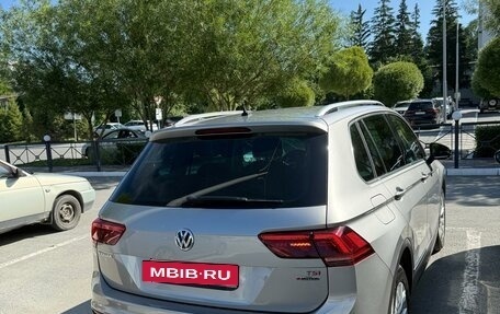 Volkswagen Tiguan II, 2017 год, 2 200 000 рублей, 2 фотография