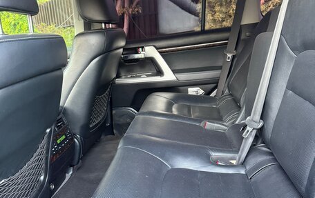 Toyota Land Cruiser 200, 2015 год, 5 050 000 рублей, 34 фотография