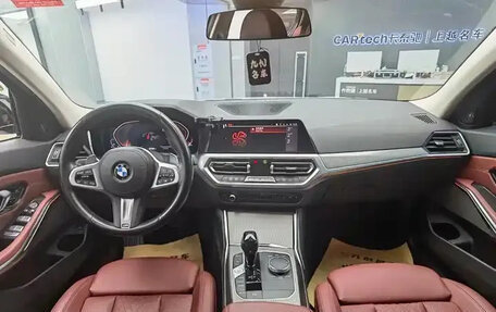 BMW 3 серия, 2022 год, 2 750 065 рублей, 2 фотография