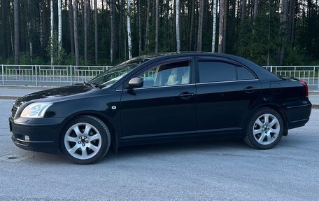 Toyota Avensis III рестайлинг, 2005 год, 850 000 рублей, 2 фотография