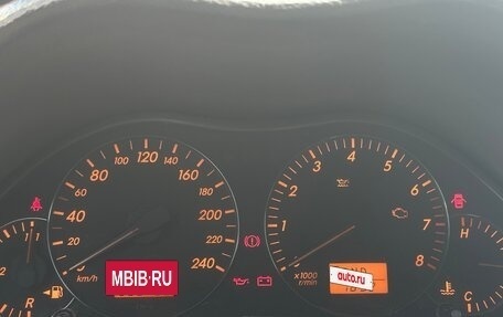 Toyota Avensis III рестайлинг, 2005 год, 850 000 рублей, 8 фотография