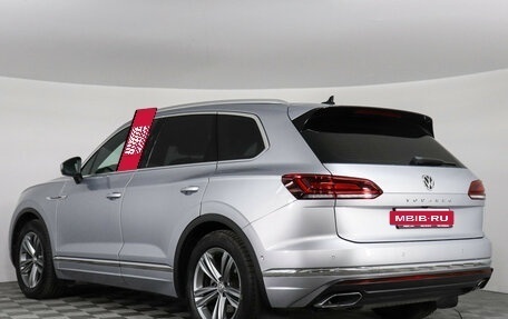 Volkswagen Touareg III, 2018 год, 4 100 000 рублей, 7 фотография