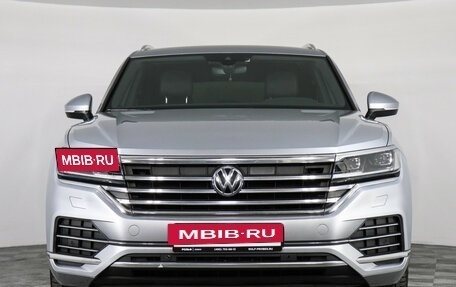 Volkswagen Touareg III, 2018 год, 4 100 000 рублей, 2 фотография