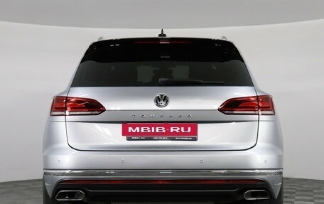 Volkswagen Touareg III, 2018 год, 4 100 000 рублей, 6 фотография