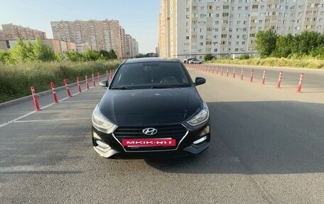 Hyundai Solaris II рестайлинг, 2018 год, 1 300 000 рублей, 3 фотография