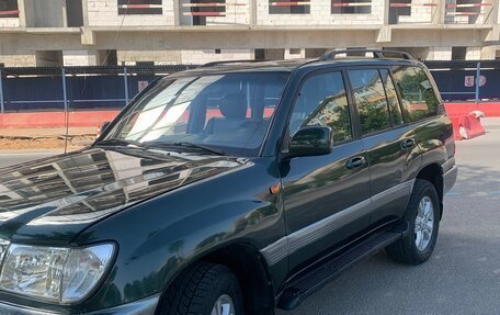 Toyota Land Cruiser 100 рестайлинг 2, 1999 год, 1 680 000 рублей, 2 фотография